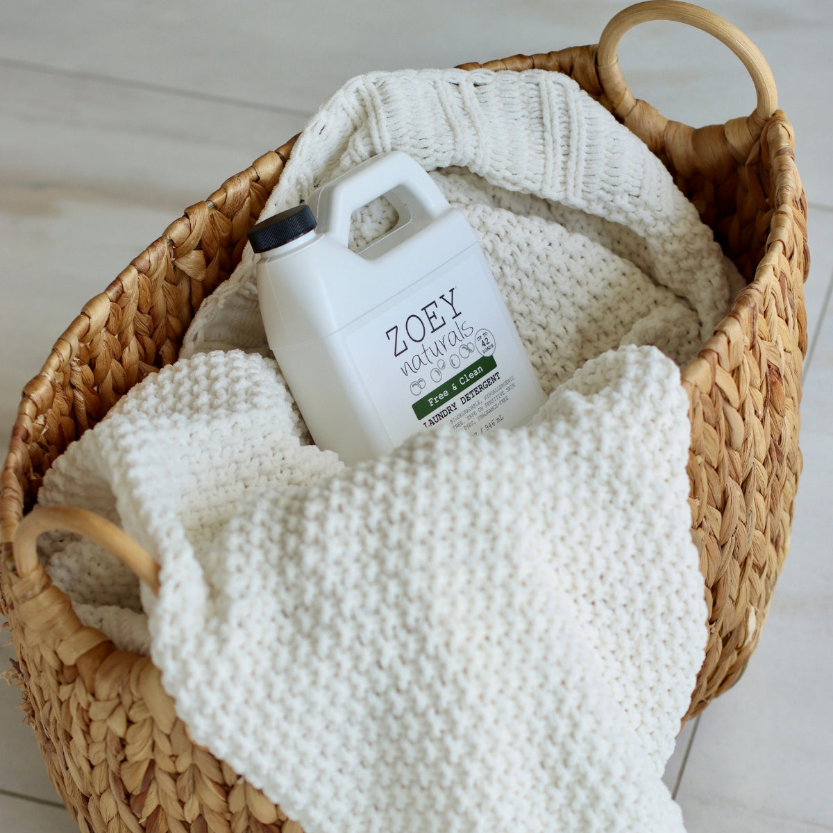 Zoey Naturals Free & Clean Laundry Detergent