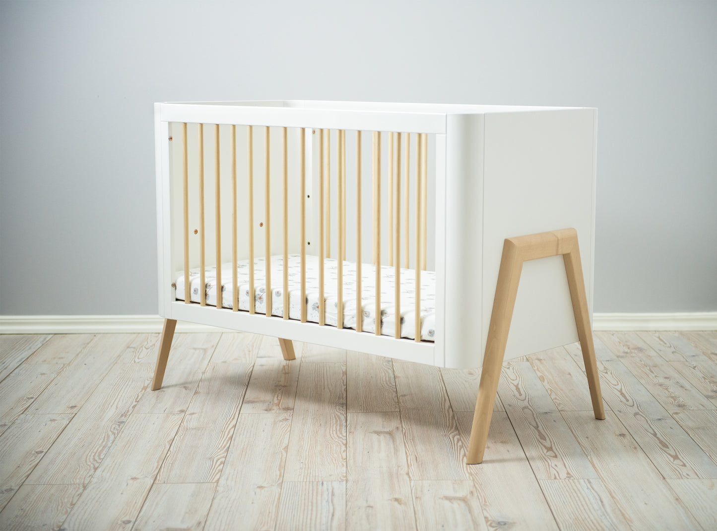 Cot Torsten Whit/Wax Collection with Conversion Junior Rail