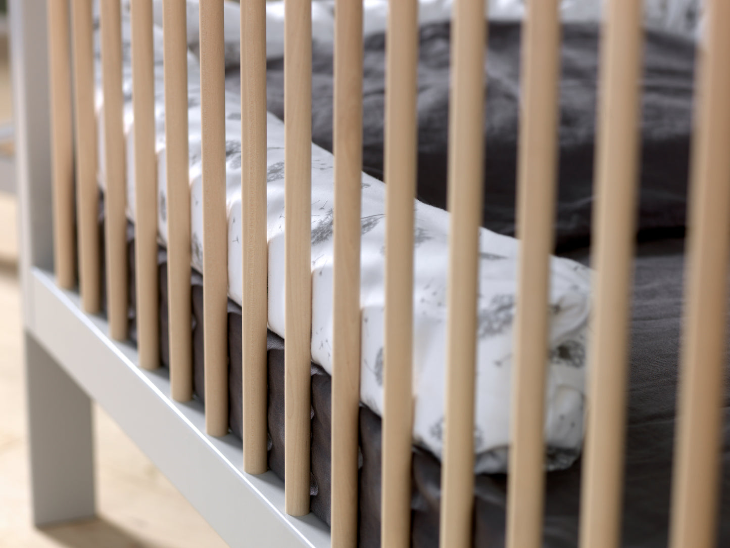 Cot Lukas Collection Soft Grey/Wax with Conversion Junior Rail