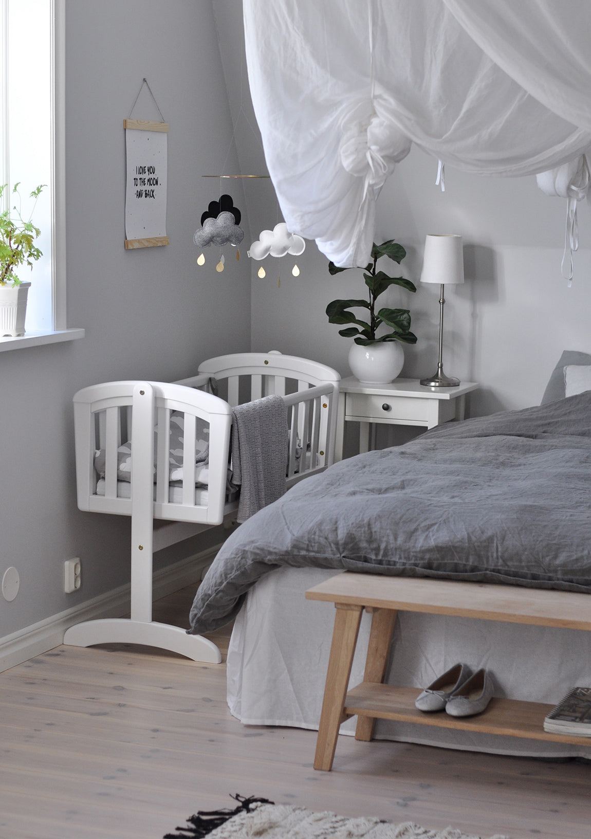 Swinging Crib Lux Collection