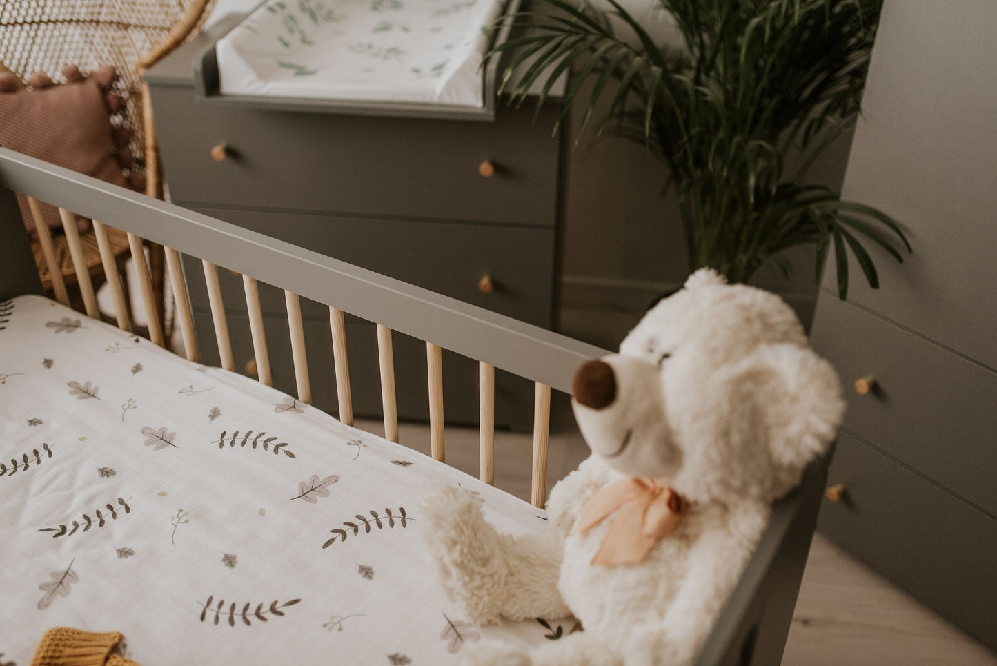 Crib Pauline Collection 120 x 60 cm with Safety Rail